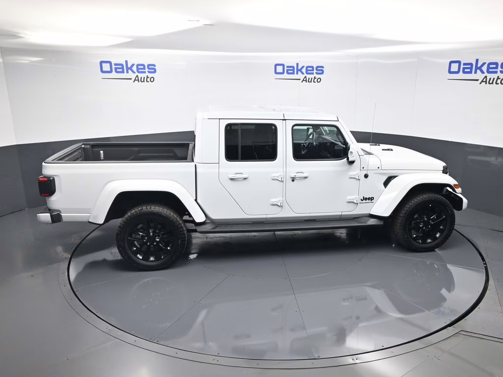 2023 Bright White Clearcoat Jeep Gladiator High Altitude 4X4 Truck