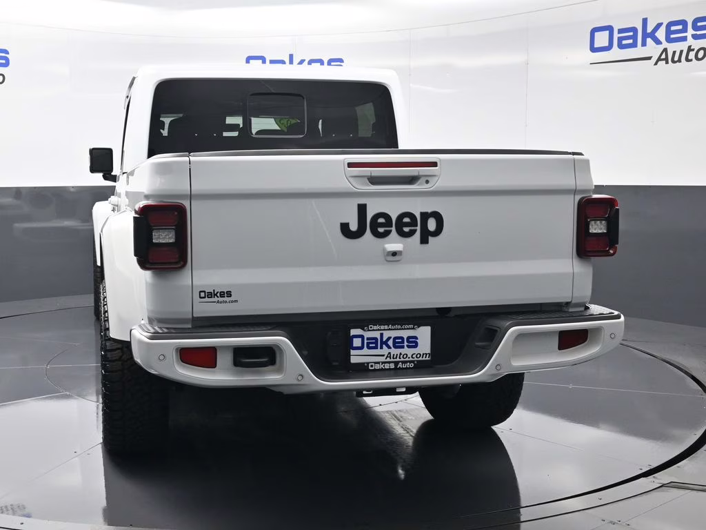 2023 Bright White Clearcoat Jeep Gladiator High Altitude 4X4 Truck