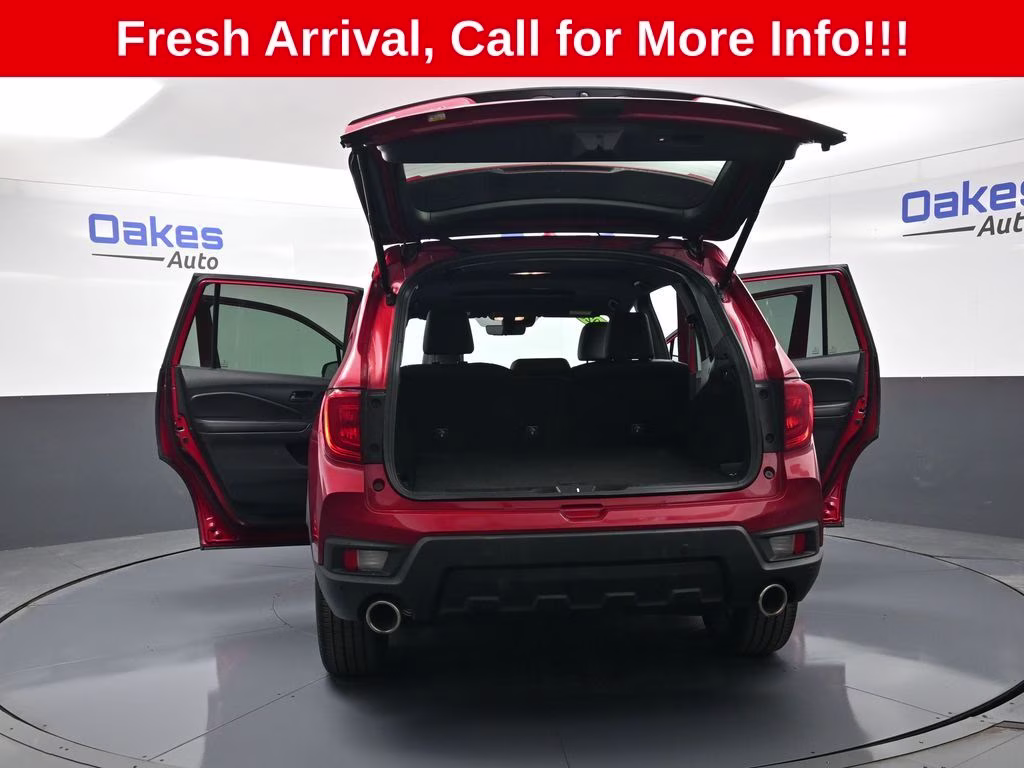 2023 Lunar Silver Metallic Honda Passport EX-L AWD SUV