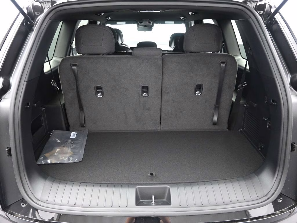 2027 Ebony Black Kia Telluride LX FWD SUV