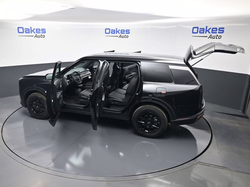 2027 Ebony Black Kia Telluride LX FWD SUV