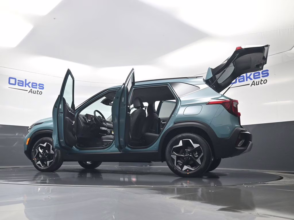 2026 Pluton Blue Kia Seltos EX FWD SUV