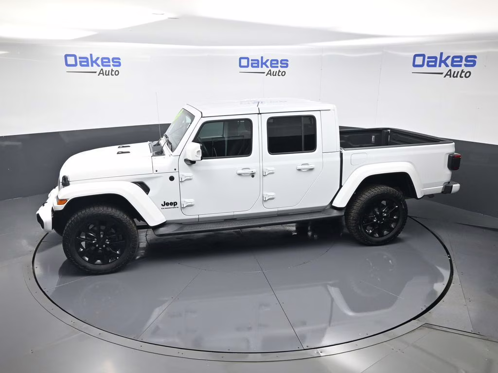 2023 Bright White Clearcoat Jeep Gladiator High Altitude 4X4 Truck