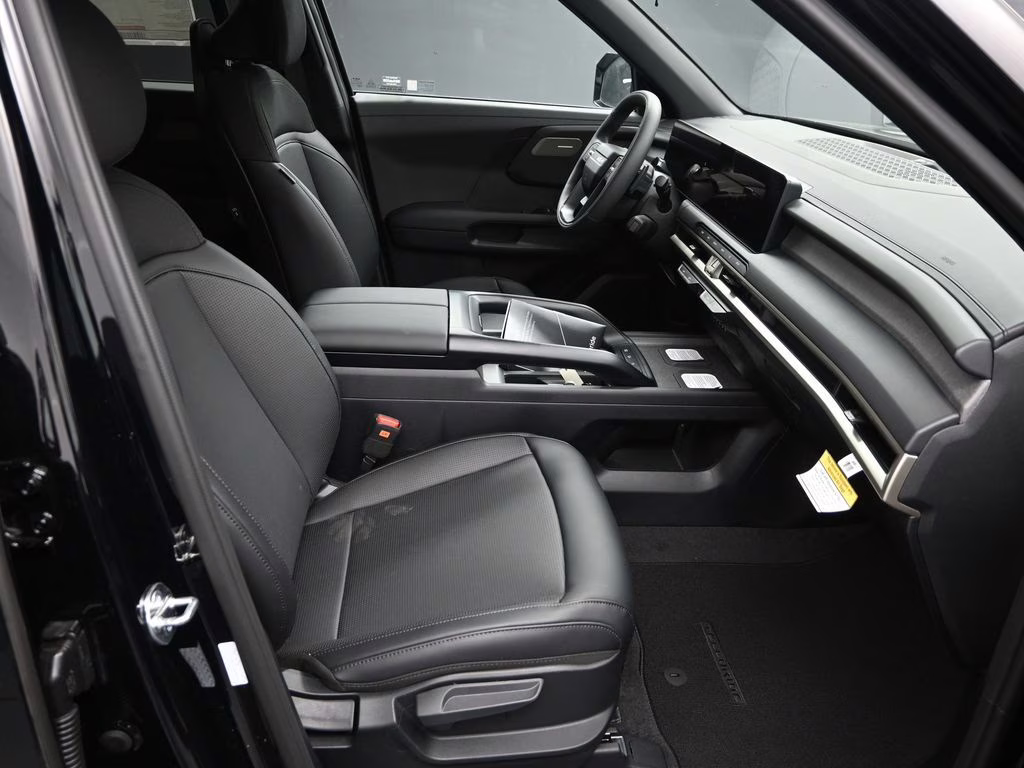 2027 Ebony Black Kia Telluride LX FWD SUV