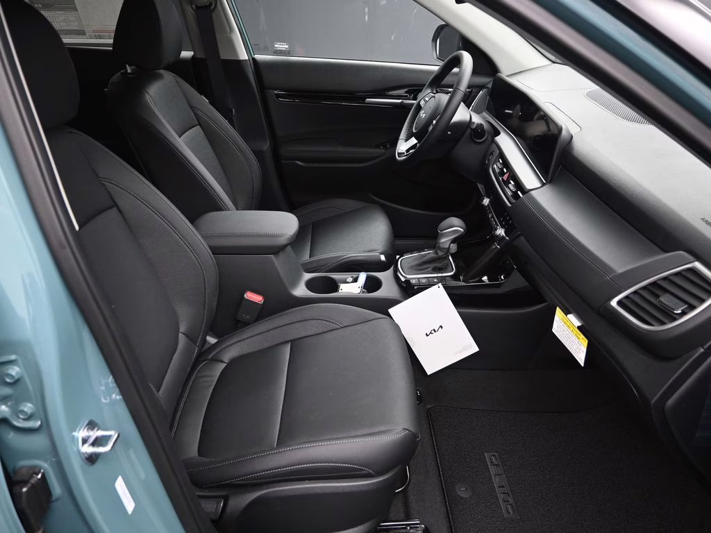 2026 Pluton Blue Kia Seltos EX FWD SUV