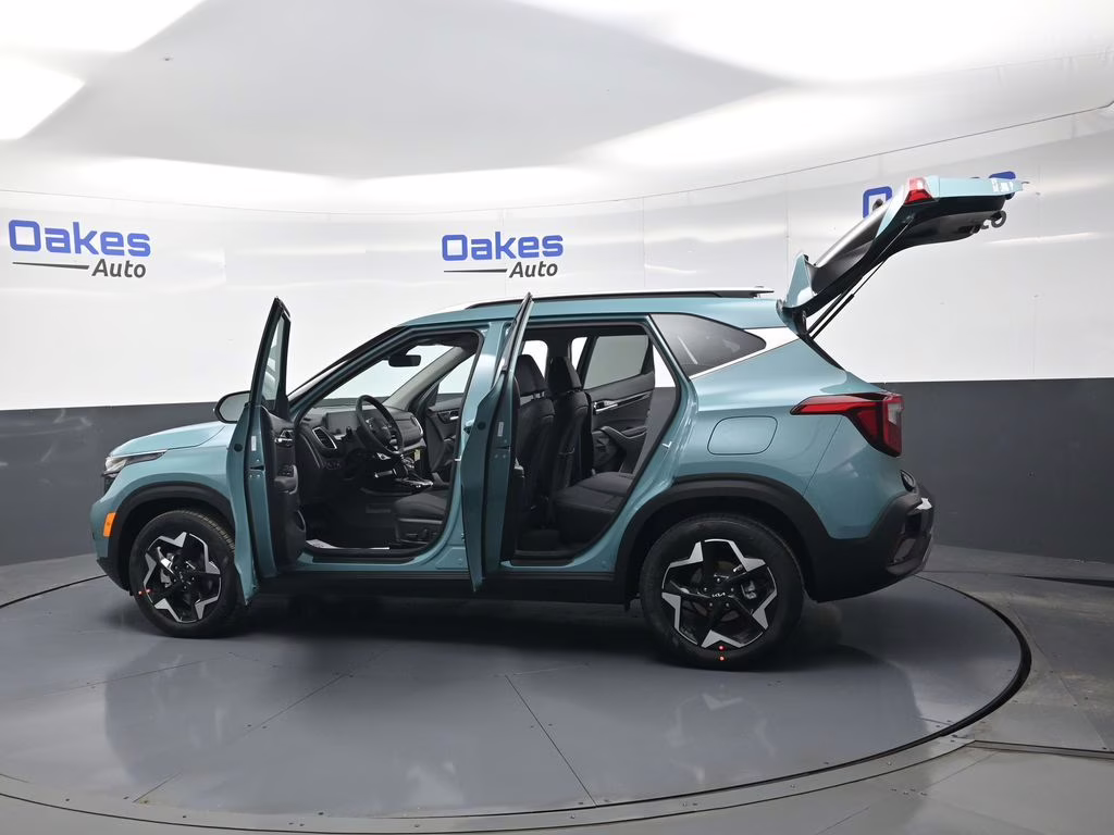 2026 Pluton Blue Kia Seltos EX FWD SUV