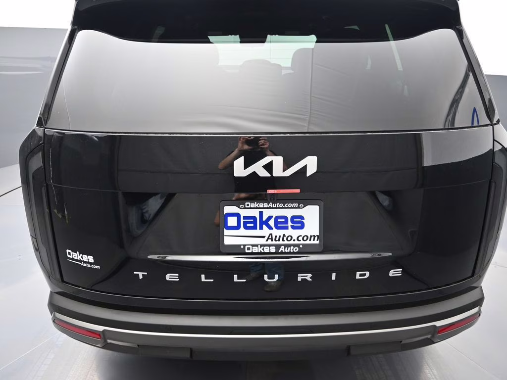 2027 Ebony Black Kia Telluride LX FWD SUV