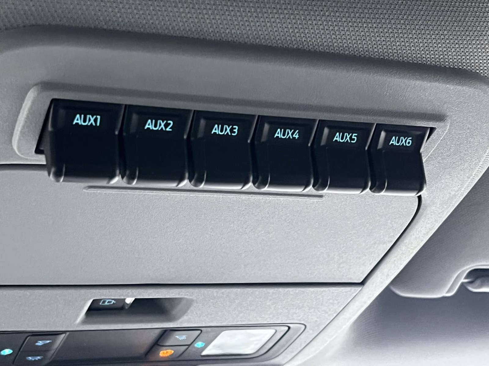 2026 Gray Metallic Ford Super Duty F-350 SRW XL 4X4 Truck