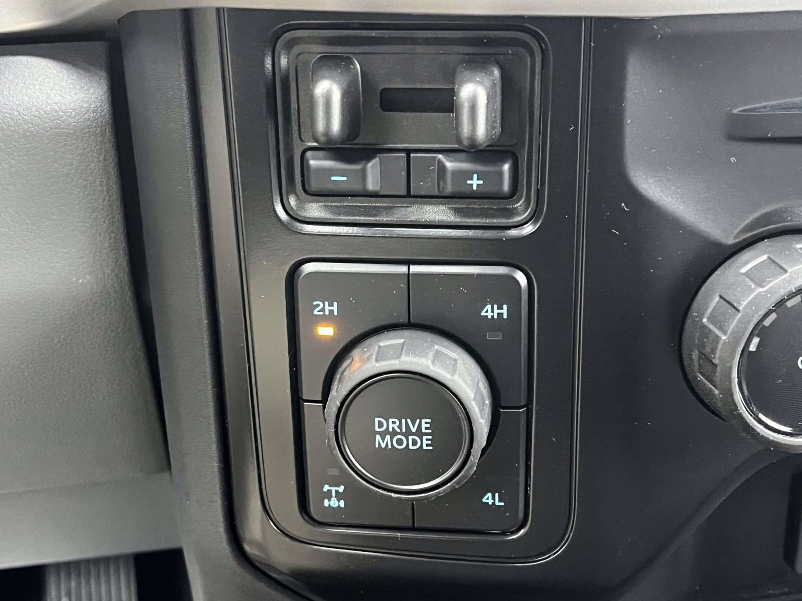 2026 Gray Metallic Ford Super Duty F-350 SRW XL 4X4 Truck