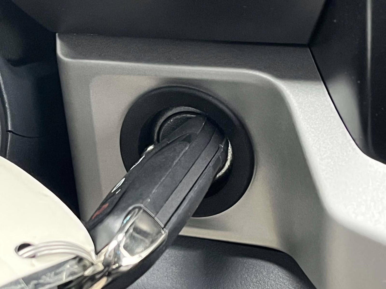 2026 Gray Metallic Ford Super Duty F-350 SRW XL 4X4 Truck