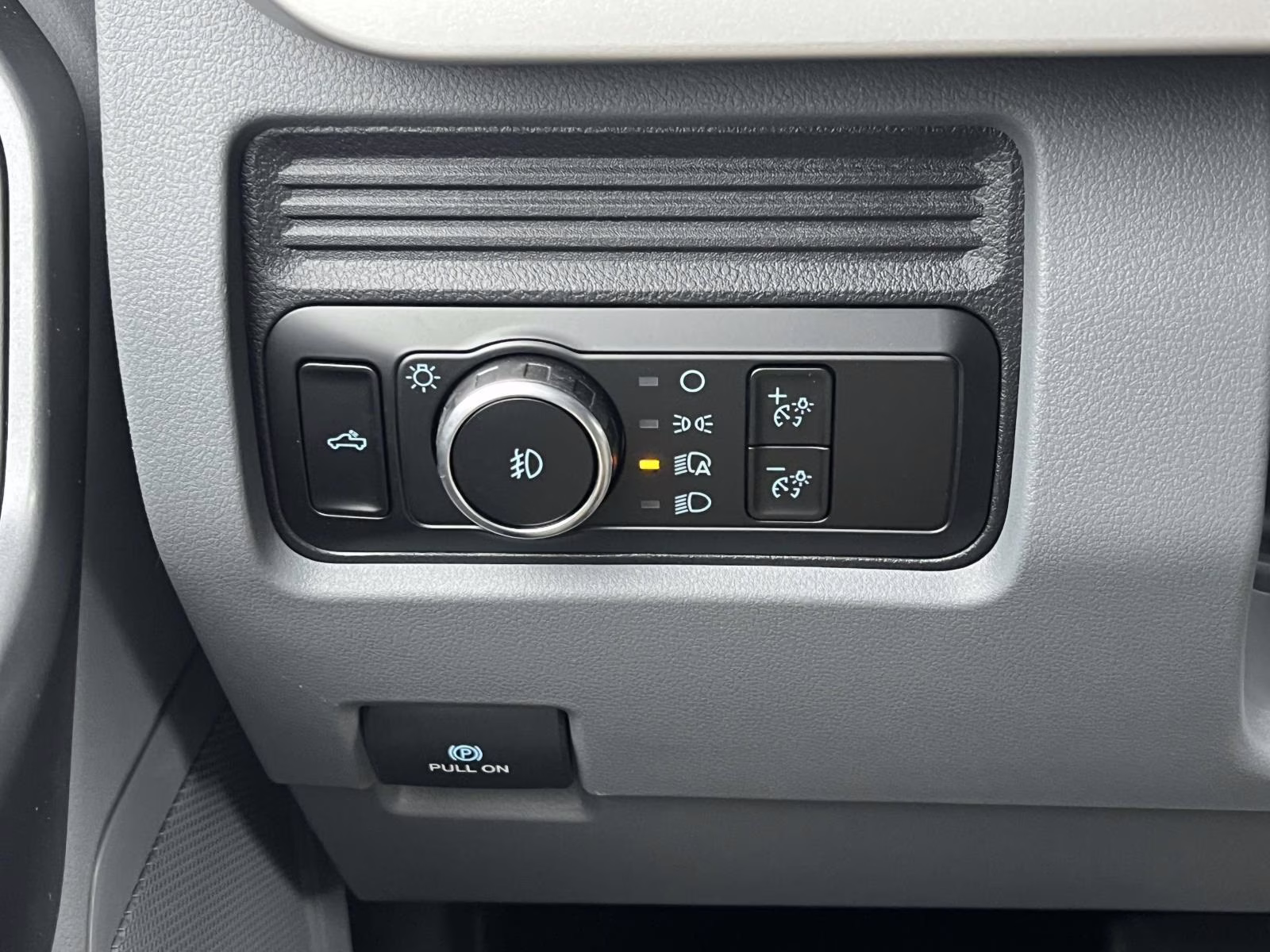 2026 Gray Metallic Ford Super Duty F-350 SRW XL 4X4 Truck