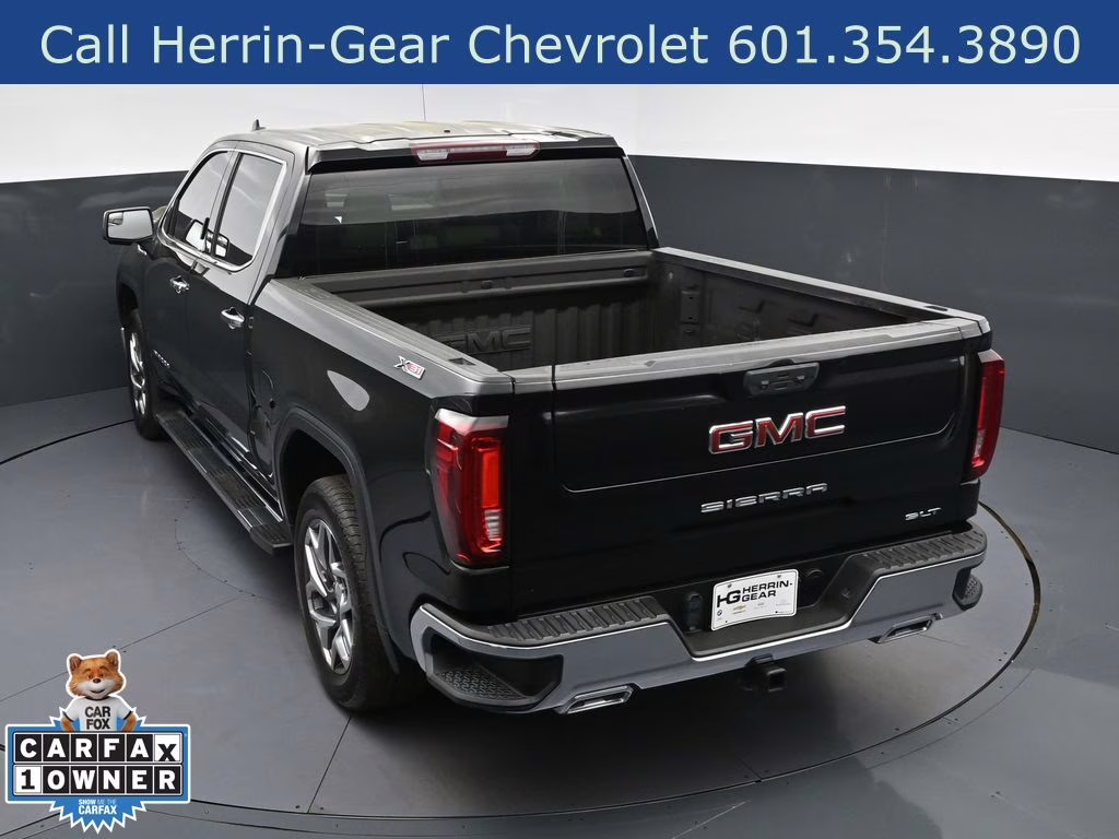 2023 Onyx Black GMC Sierra 1500 SLT 4X4 Truck