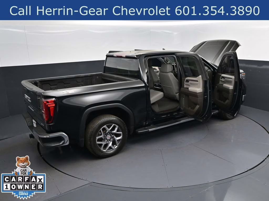 2023 Onyx Black GMC Sierra 1500 SLT 4X4 Truck