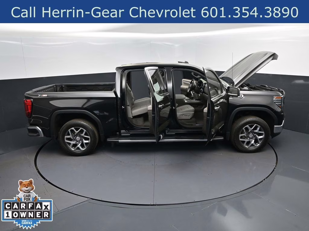 2023 Onyx Black GMC Sierra 1500 SLT 4X4 Truck