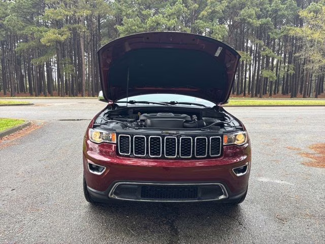 2020 Velvet Red Pearlcoat Jeep Grand Cherokee Limited RWD SUV