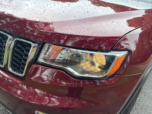 2020 Velvet Red Pearlcoat Jeep Grand Cherokee Limited RWD SUV