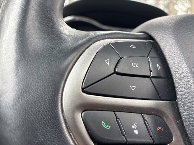 2020 Velvet Red Pearlcoat Jeep Grand Cherokee Limited RWD SUV