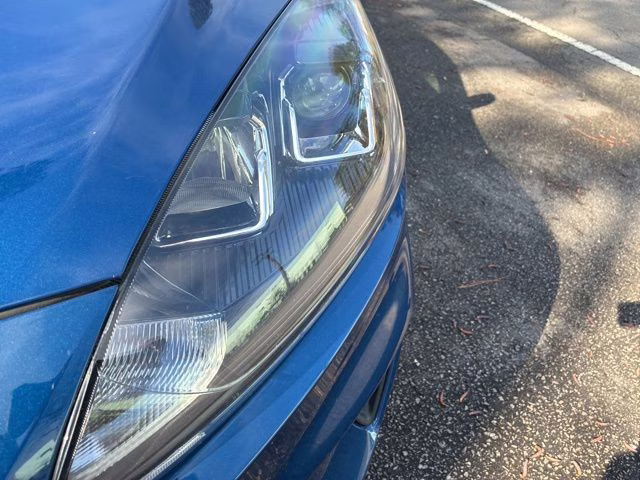 2022 Blue Metallic Ford Escape SE FWD SUV