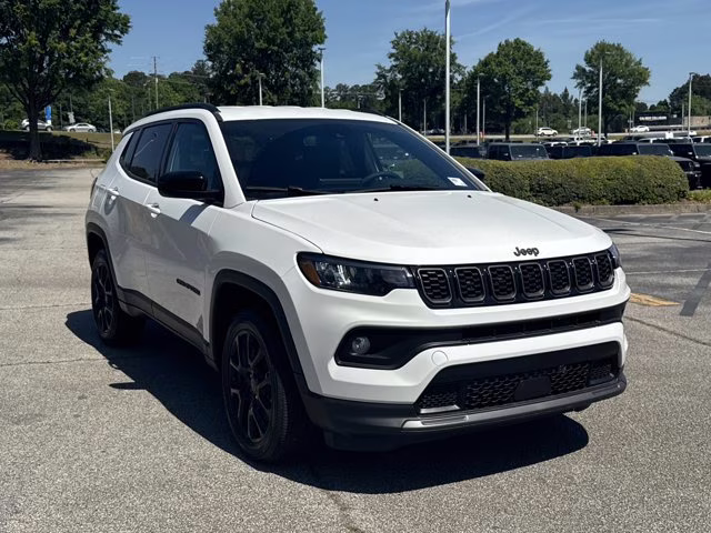 2026 Bright White Clearcoat Jeep Compass Latitude Altitude 4X4 SUV