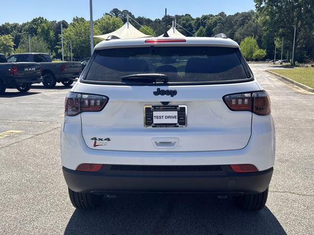 2026 Bright White Clearcoat Jeep Compass Latitude Altitude 4X4 SUV