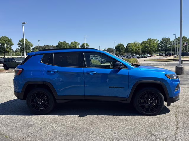 2026 Hydro Blue Pearlcoat Jeep Compass Latitude Altitude 4X4 SUV