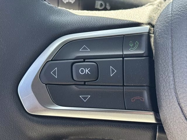 2026 Bright White Clearcoat Jeep Compass Latitude Altitude 4X4 SUV