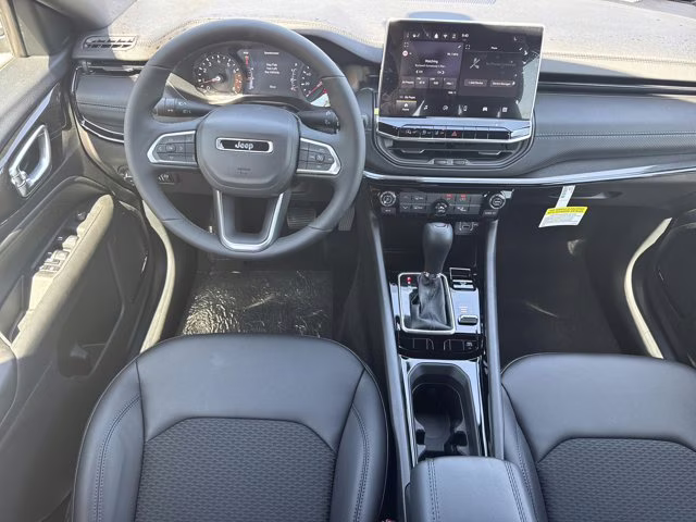 2026 Diamond Black Crystal Pearlcoat Jeep Compass Latitude Altitude 4X4 SUV