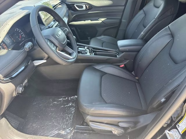 2026 Diamond Black Crystal Pearlcoat Jeep Compass Latitude Altitude 4X4 SUV