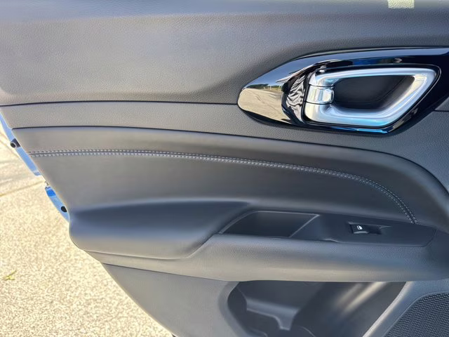 2026 Hydro Blue Pearlcoat Jeep Compass Latitude Altitude 4X4 SUV