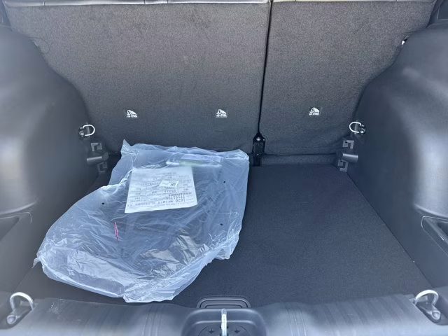 2026 Bright White Clearcoat Jeep Compass Latitude Altitude 4X4 SUV