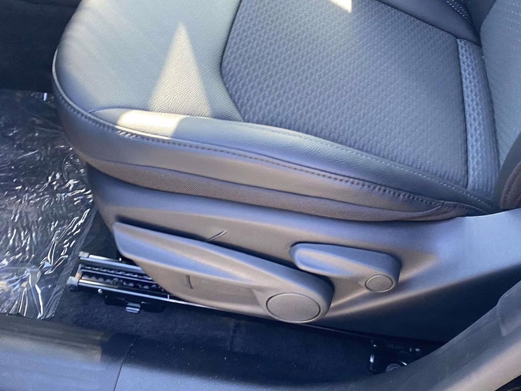 2026 Diamond Black Crystal Pearlcoat Jeep Compass Latitude Altitude 4X4 SUV