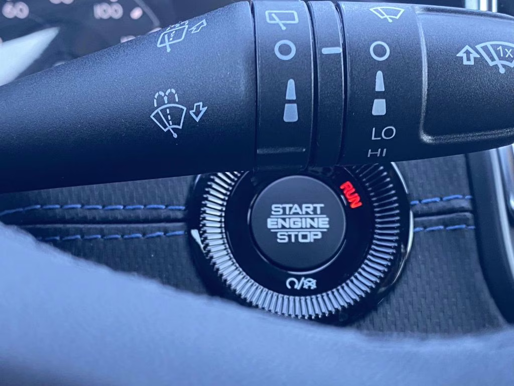 2026 Diamond Black Crystal Pearlcoat Jeep Compass Latitude Altitude 4X4 SUV