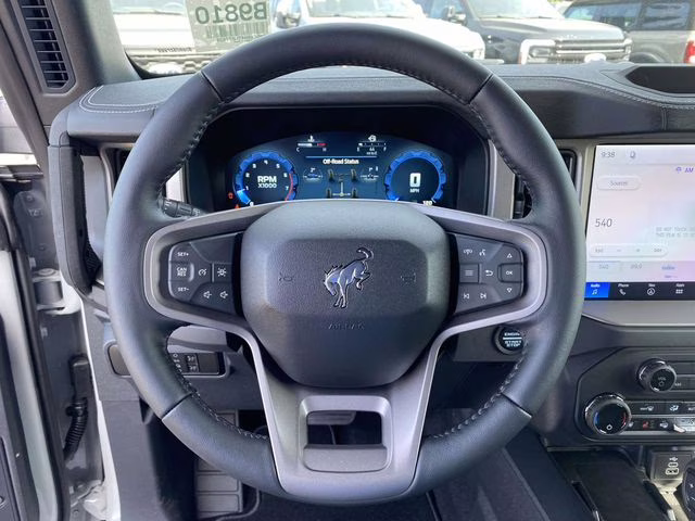 2026 Avalanche Ford Bronco Outer Banks 4X4 SUV