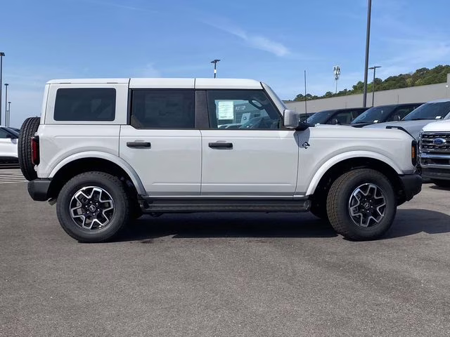 2026 Avalanche Ford Bronco Outer Banks 4X4 SUV