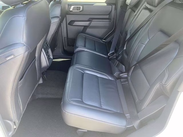 2026 Avalanche Ford Bronco Outer Banks 4X4 SUV