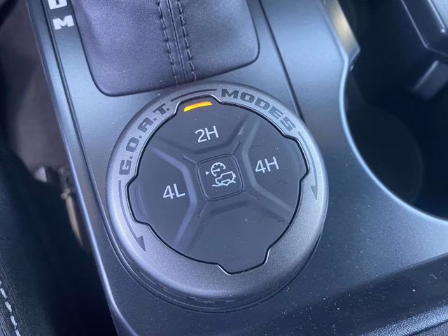 2026 Avalanche Ford Bronco Outer Banks 4X4 SUV