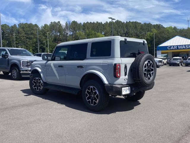 2026 Avalanche Ford Bronco Outer Banks 4X4 SUV