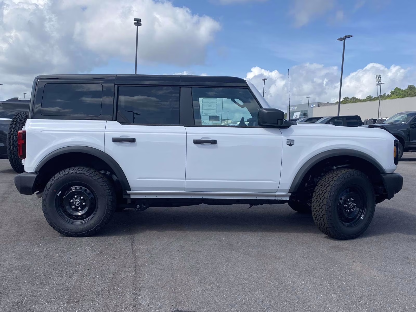 2026 Oxford White Ford Bronco Big Bend 4X4 SUV