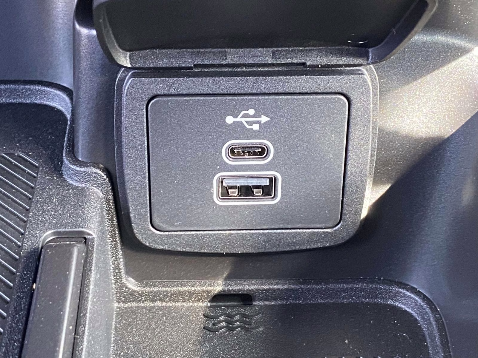 2026 Avalanche Ford Bronco Outer Banks 4X4 SUV