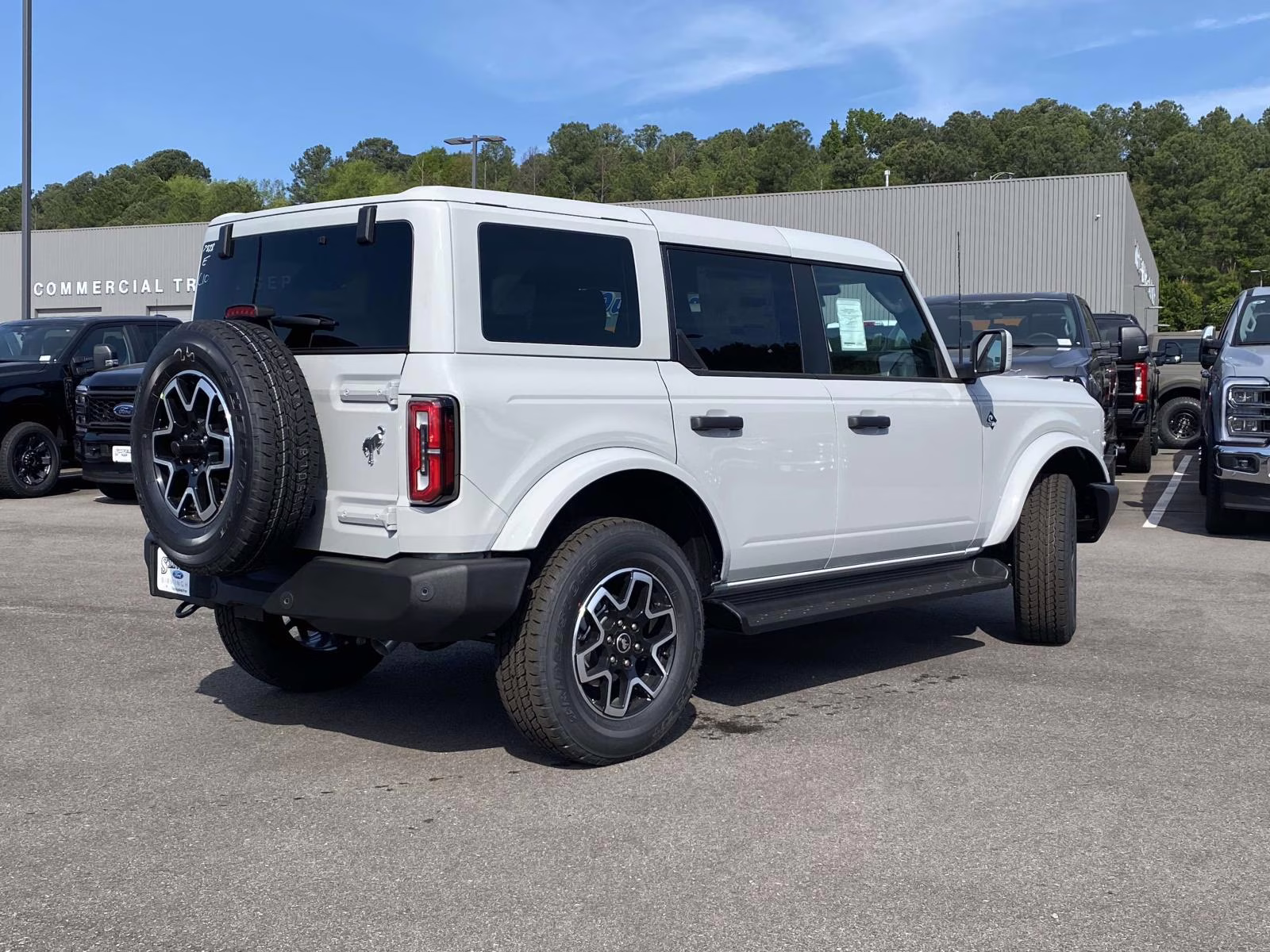 2026 Avalanche Ford Bronco Outer Banks 4X4 SUV