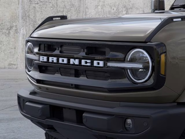 2026 Gray Ford Bronco Outer Banks 4X4 SUV