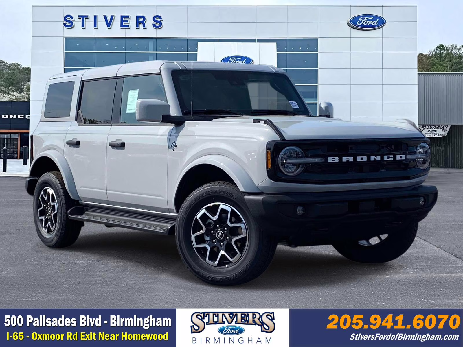 2026 Avalanche Ford Bronco Outer Banks 4X4 SUV