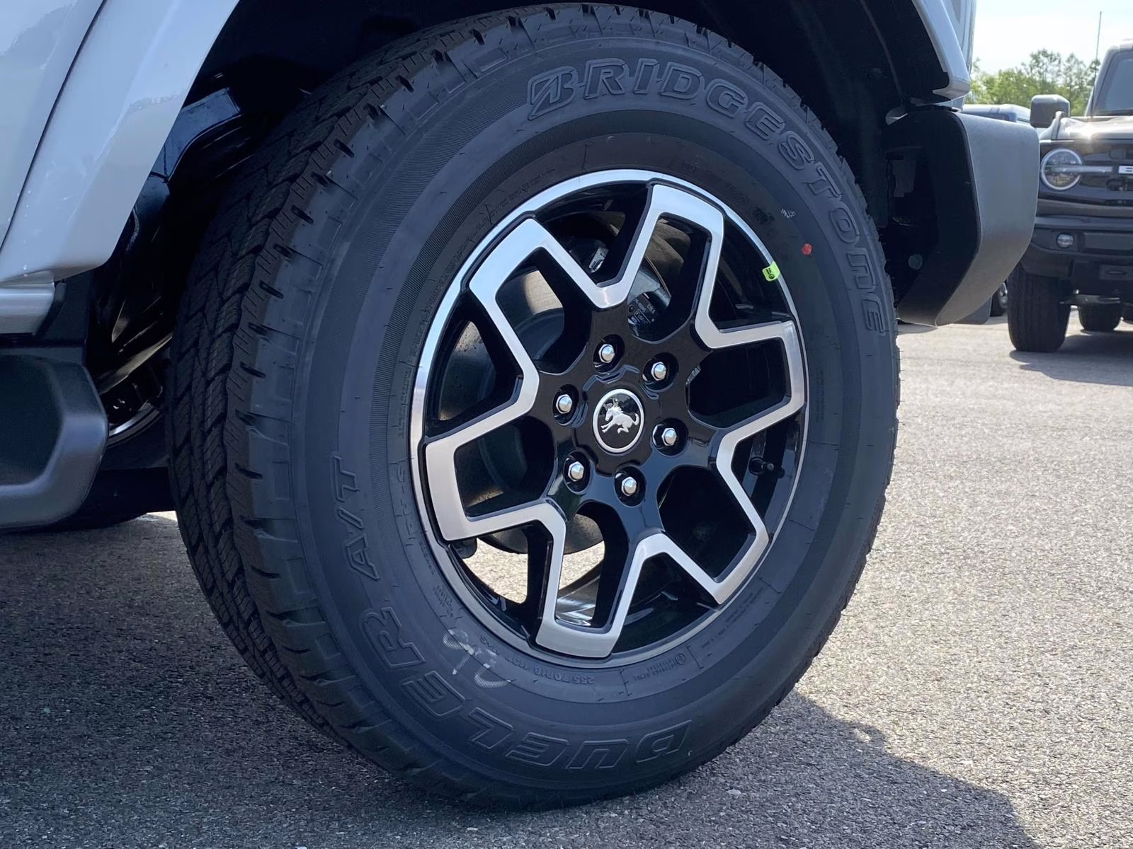 2026 Avalanche Ford Bronco Outer Banks 4X4 SUV