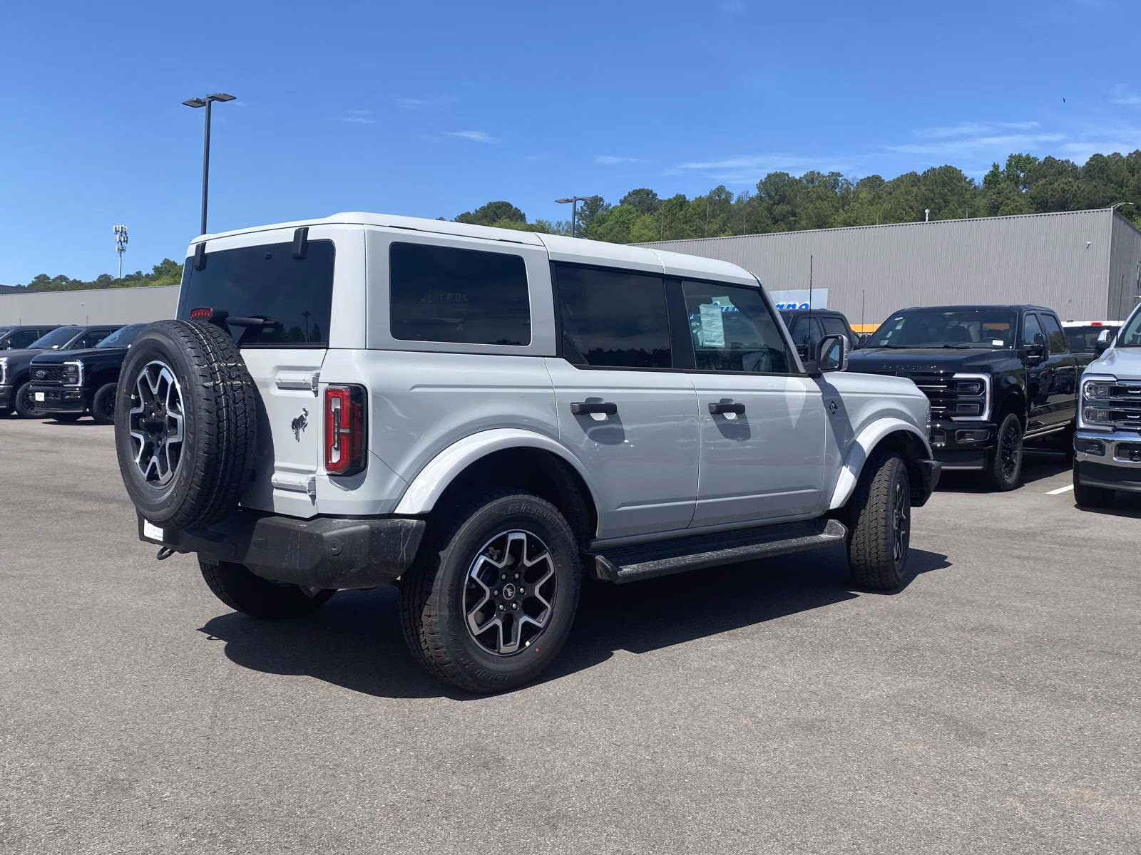 2026 Avalanche Ford Bronco Outer Banks 4X4 SUV