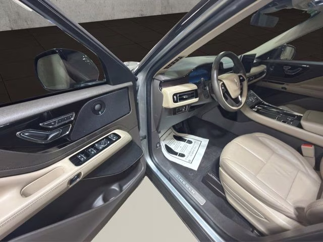 2024 Silver Radiance Metallic Clearcoat Lincoln Aviator Reserve AWD SUV