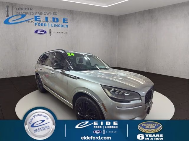 2024 Silver Radiance Metallic Clearcoat Lincoln Aviator Reserve AWD SUV