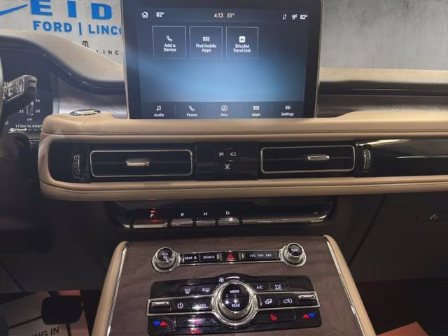 2024 Silver Radiance Metallic Clearcoat Lincoln Aviator Reserve AWD SUV