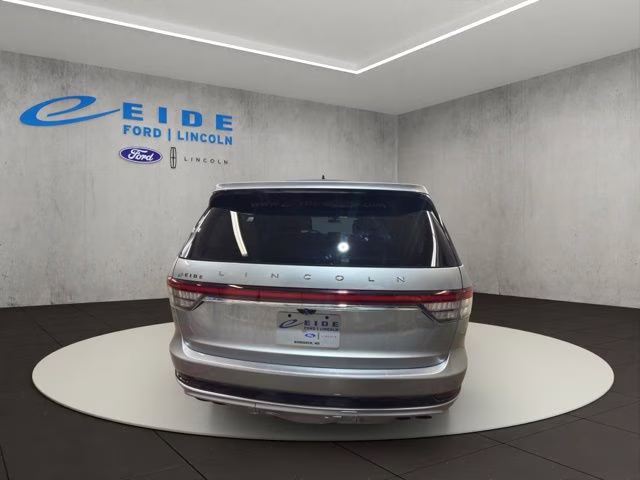 2024 Silver Radiance Metallic Clearcoat Lincoln Aviator Reserve AWD SUV
