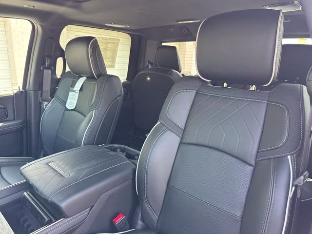 2026 Crystal Metallic Ram 2500 Limited 4X4 Truck