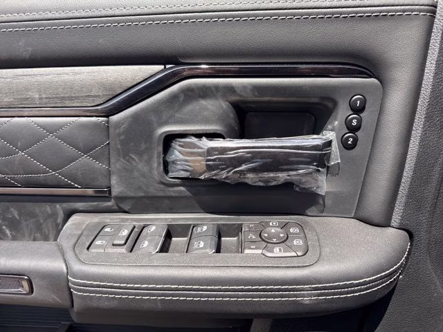 2026 Crystal Metallic Ram 2500 Limited 4X4 Truck